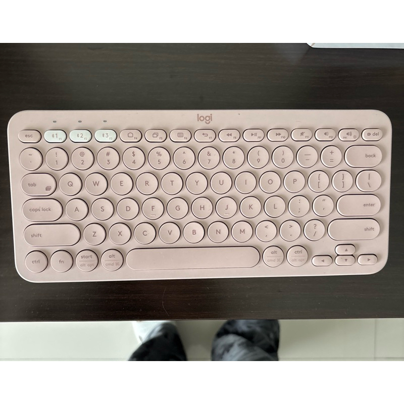 Preloved Keyboard Logitech Pink K380