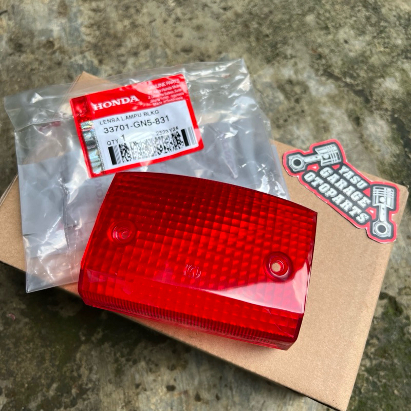 33701-GN5-831 Mika Stop Kaca Lampu Belakang Astrea Grand Legenda Original 33701GN5831