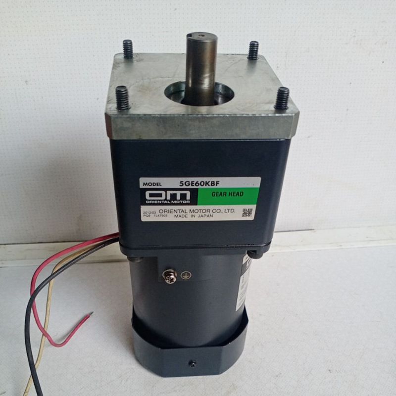 GEARBOX ORIENTAL MOTOR 1PHASE.  220 VOLT.  90 WAT.   RATIO 1: 60.    RPM 24.