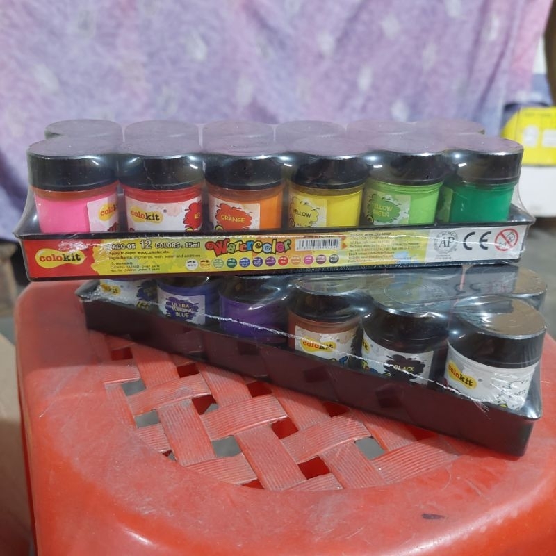 

WATERCOLOR 12 WARNA/WATERCOLOR 15ML COLOKIT