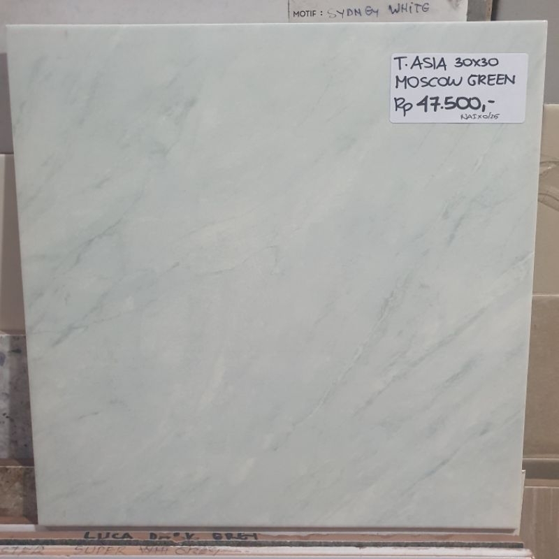 keramik lantai ruang tamu kamar tidur rumah 30x30 ASIA MOSCOW GREEN hijau glossy