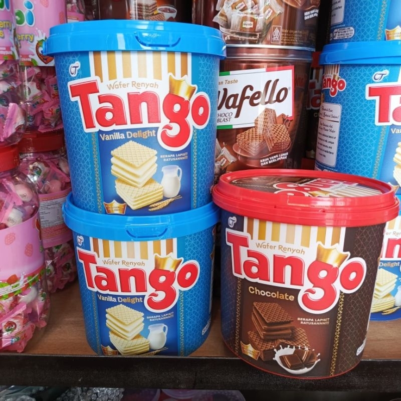 

Tango Wafer Jar 240g 2 Varian Rasa Coklat dan Vanilla