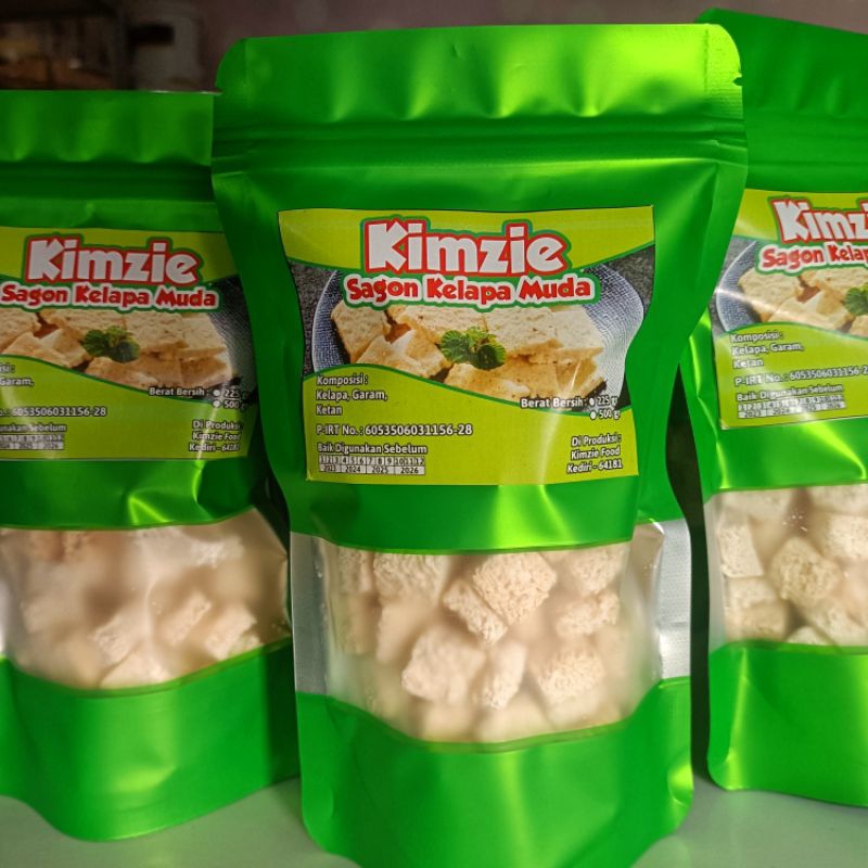 

Kimzie Sagon kelapa Muda Mini Cube 100gr