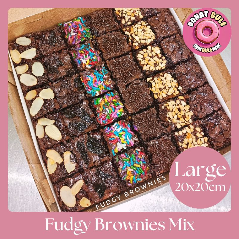 

Fudgy Brownies Premium Mix Topping (Sekat)