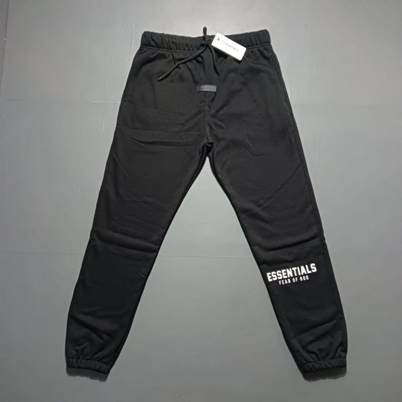 JOGGER PANTS ESSENTIALS FEAR OF GOD FREE GANTUNGAN KUNCI
