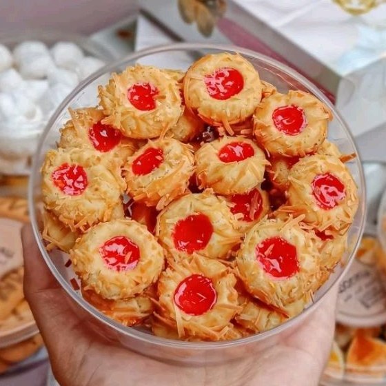 

Thumbprint Cheese Cookies Strawberry Homemade 250gr (1/4 kg)