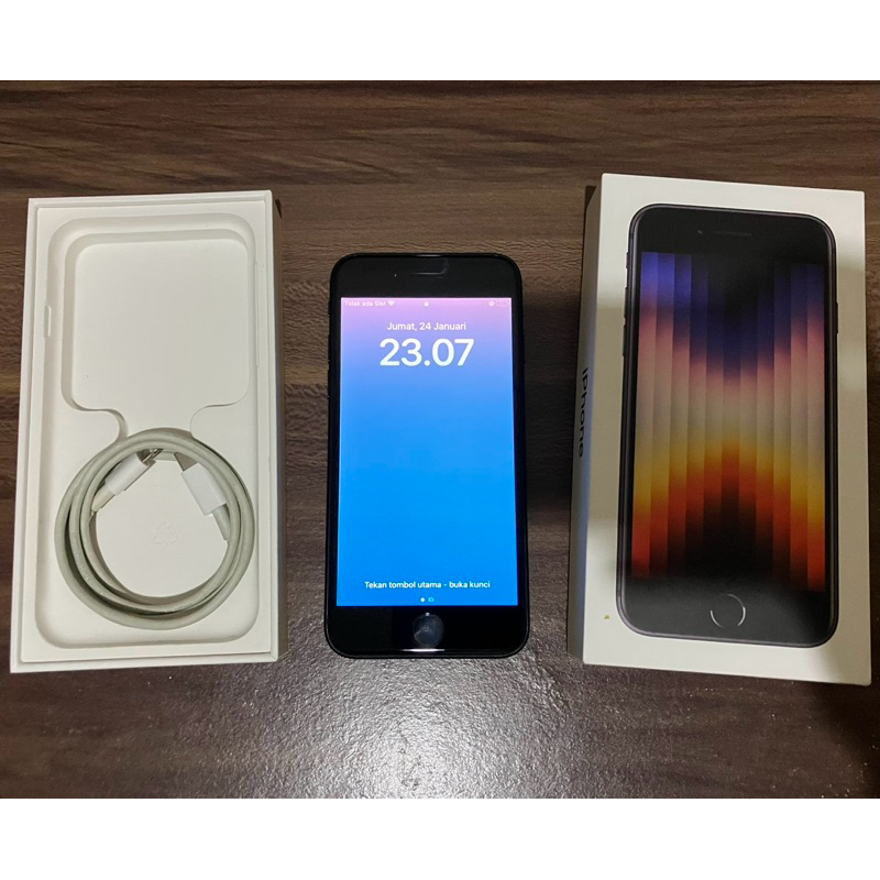 Iphone SE 2022 64gb hitam Ex Ibox Indo / Iphone SE 3 64gb hitam Ex Ibox