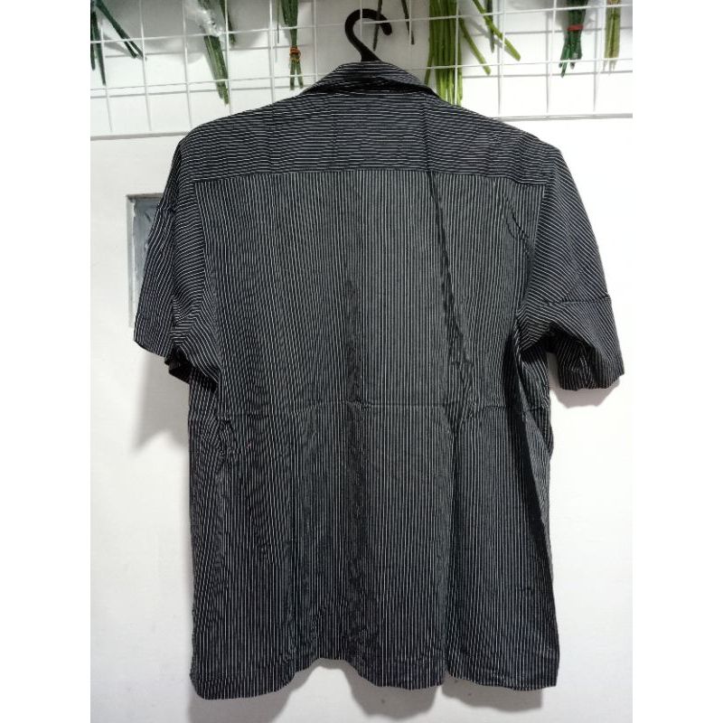 Kemeja pria GUY LAROCHE size 4 lengan pendek (preloved)