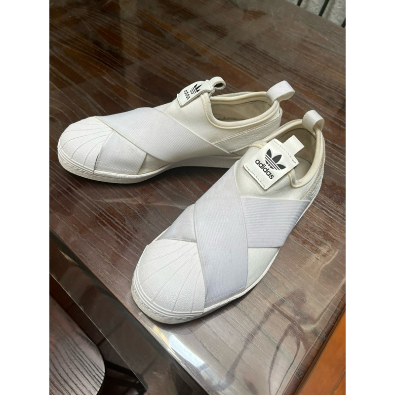 Adidas Sepatu Slip-On Putih
