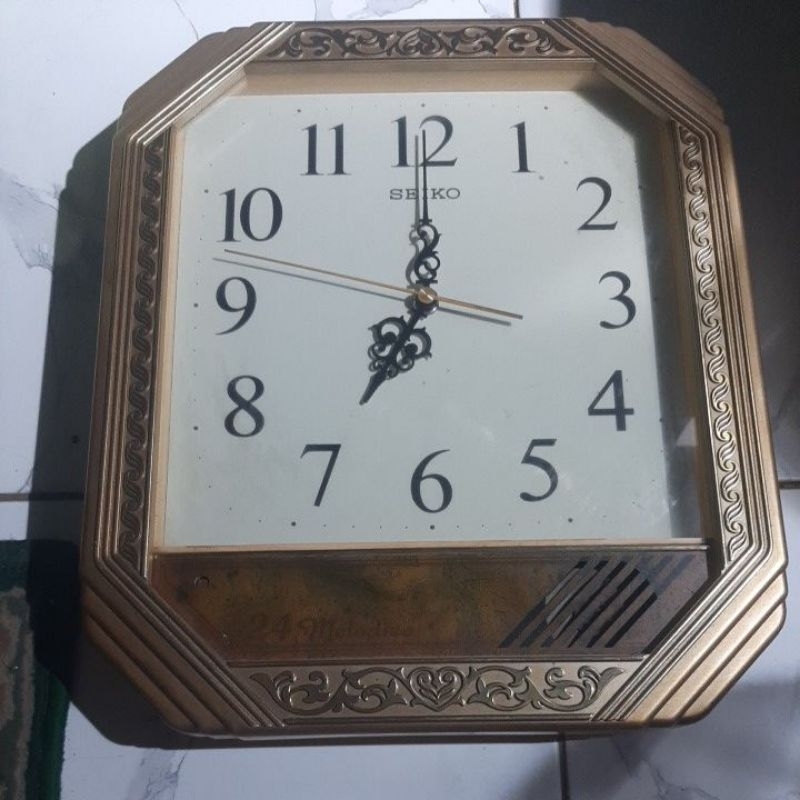 Jam Dinding klasik seiko original