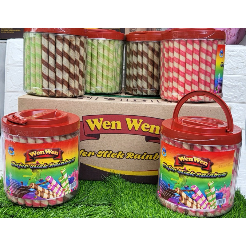 

Astor rainbow Wen Wen - Astor rasa coklat pandan strawberry - Wafer stick enak murah