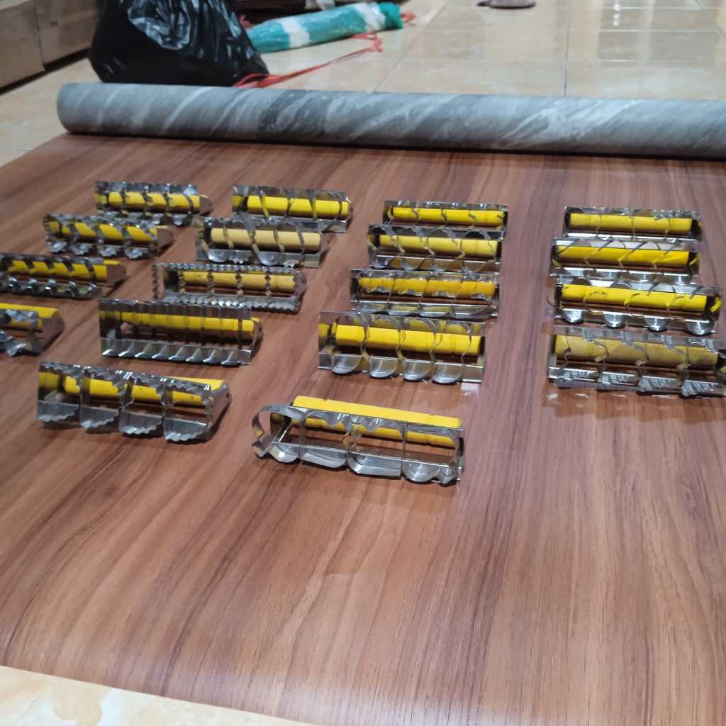 

GROSIR PROMO MURAH berbagai motif cetakan kue kering kastangel GAGANG KAYU.