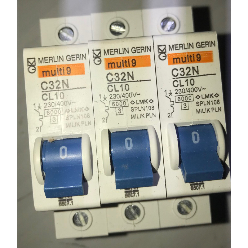 MCB MERLIN GERIN 10A
