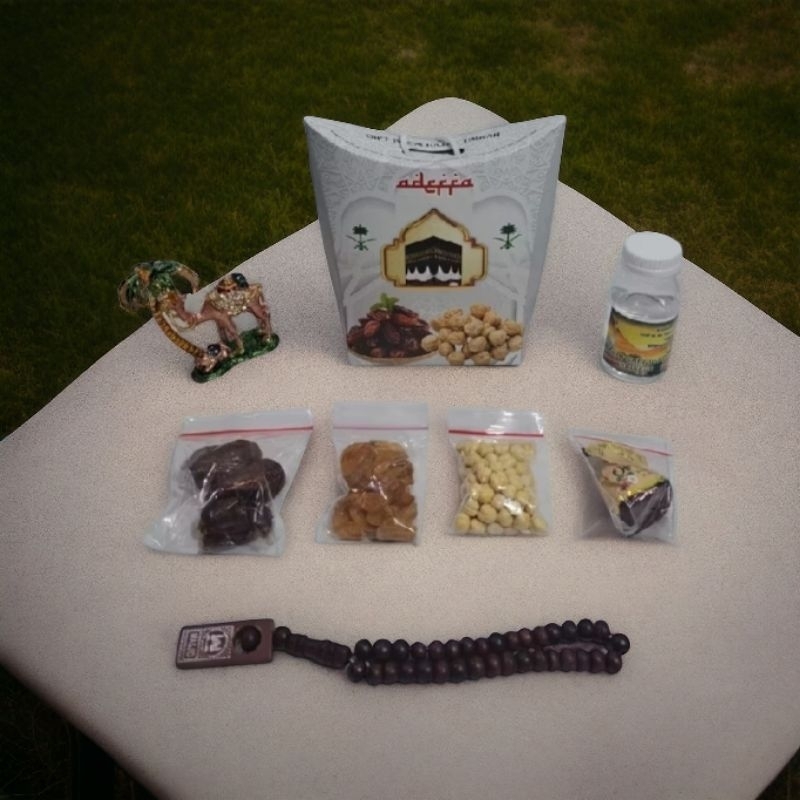 

PAKET 4 oleh oleh haji dan umroh air zamzam ori coklat turki + tasbih