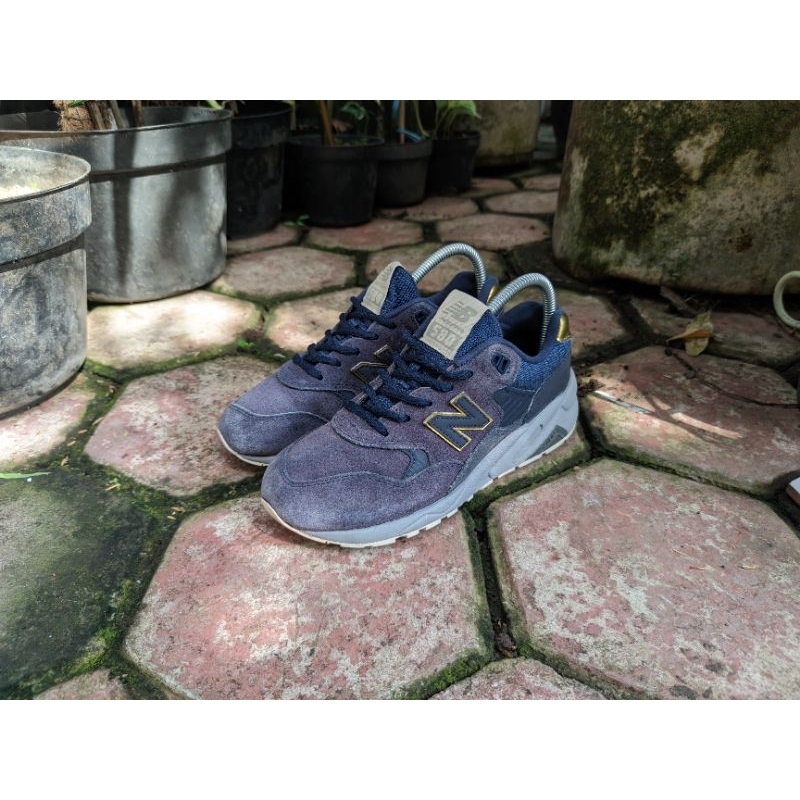 (SECOND) SEPATU NB 580 SIZE 37 / 235 MM