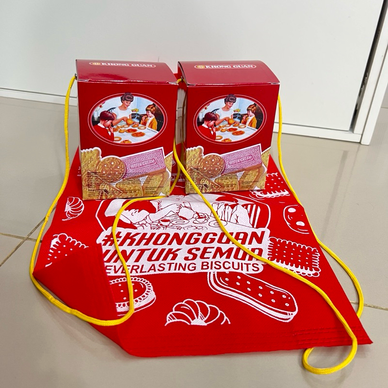 

Khong Guan Kotak Kado Mainan Unik / Shopping Tote Bag / Tas Kanvas / Kantong Belanja