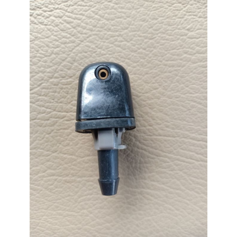 Nozel Wiper Kaca Belakang Nissan Livina Original