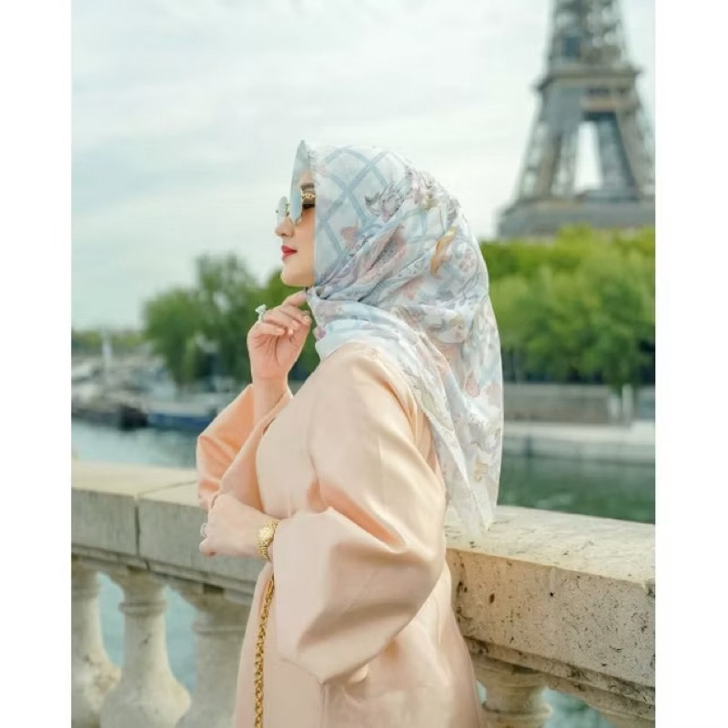 preloved buttonscarves x dian pelangi the autograph series - blanc