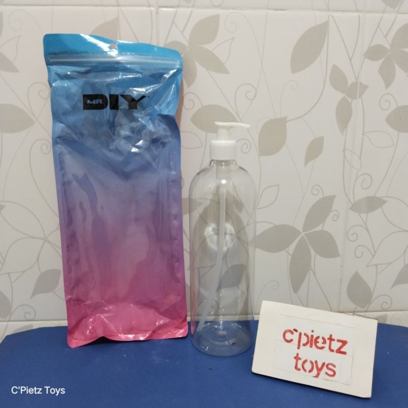 (NEW) MR DIY Travel Bottle Plastic / Botol Pum Plastik / Botol Sabun Cair / Botol Isi Ulang +- 700 m