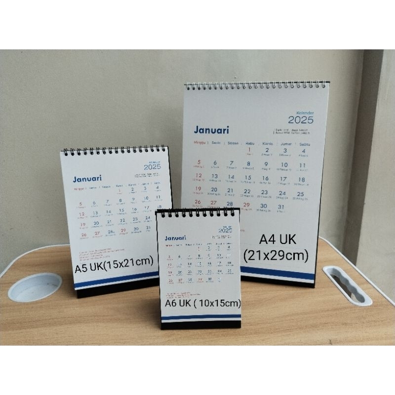 

kalender 2025,kalender kantor, dilengkepi dengan penanggalan jawa dan hari libur nasionall,. ukuran A6 A5 A4