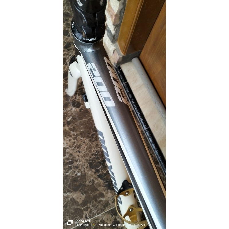 Framesett polygon Helios 200