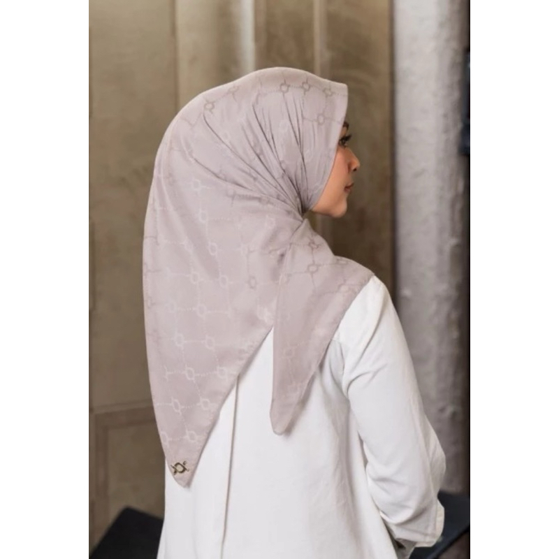 Plain Scarf Monogram Chain 2.0 Wearing Klamby/Plain Monogram  Chain Wearing Klamby