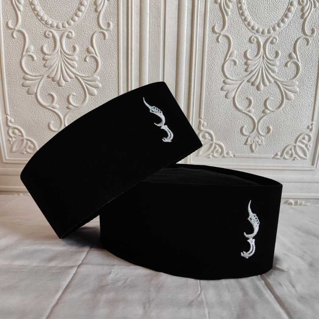 PECI SONGKOK KOPIAH HITAM MOTIF LOGO KUJANG SILVER MURAH BERKUALITAS TINGGI 9CM Bahan Beludru - PECI