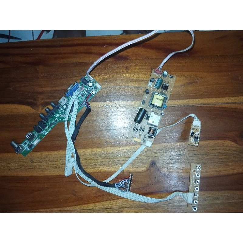 paket pcb / mesin tv led cina merk FAWS 17 inch