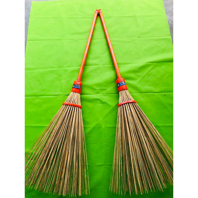 Sapu Taman Atau Sapu Korek