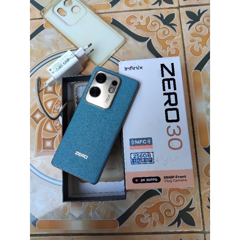 infinix zero 30 Ram 8/256gb second