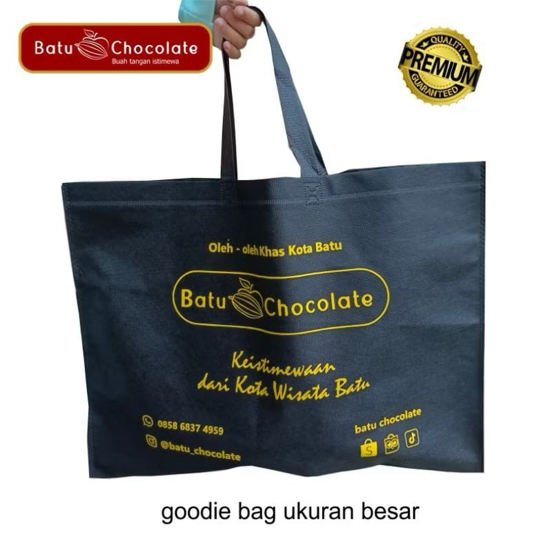 

Batu chocolate - Tas / Goodie Bag Oleh Oleh Khas Batu Malang