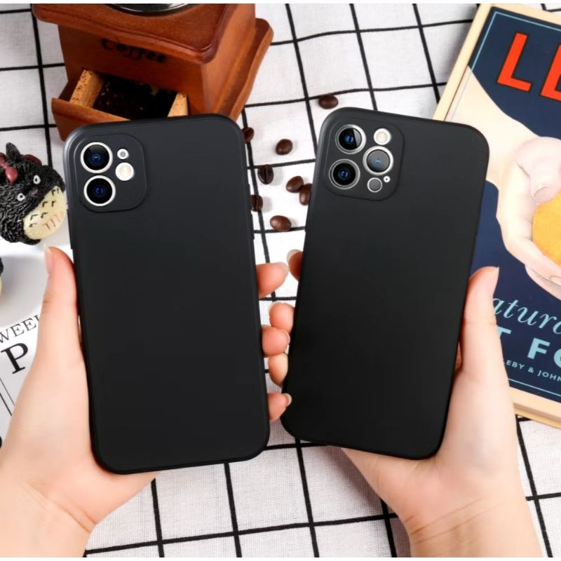 Softcase black matte case IPHONE 13 IPHONE 13 MINI 
IPHONE 13 PRO 
IPHONE 13 PRO MAX Liquit slikon H