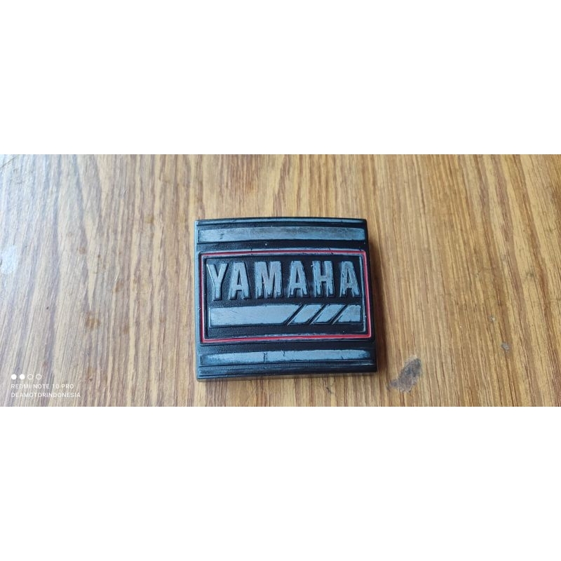 Emblem/ dasi Yamaha Alfa original