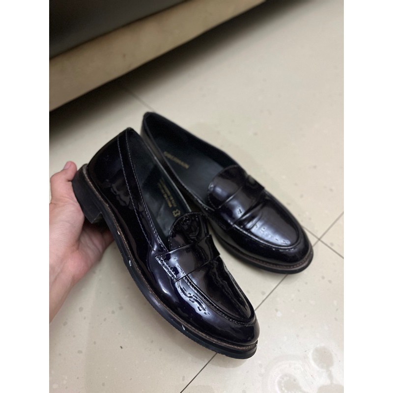 Obermain Pantofel Wanita size 38