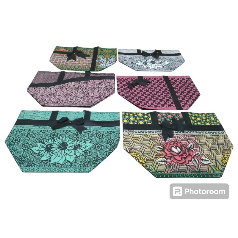 

tas sponbond jinjing batik souvenir snackbox uk. 46x30x18 (isi 8 pcs)