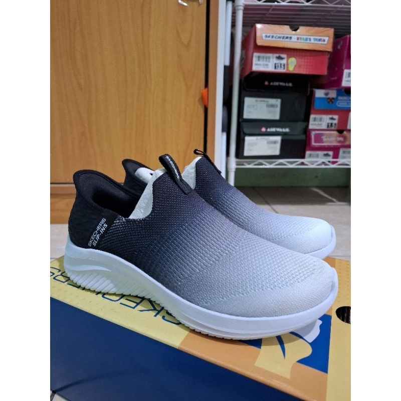 Sepatu Skechers Ultra Flex 3.0 Hitam Putih Original BNIB