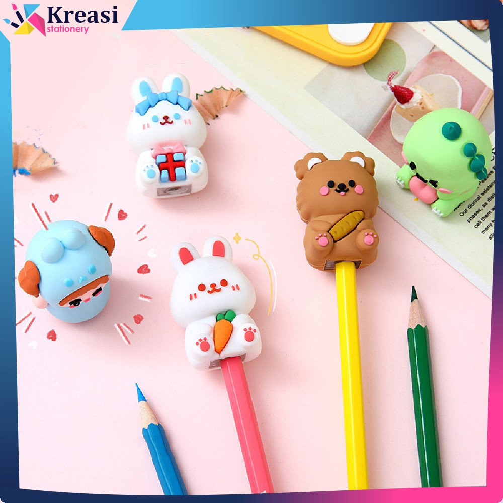 

Serutan Pensil Boneka Karakter 3D Alat Tulis Sekolah / Rautan Karakter Pencil Sharpener Import / Peruncing Pensil Boneka Kreasi Stationery A81