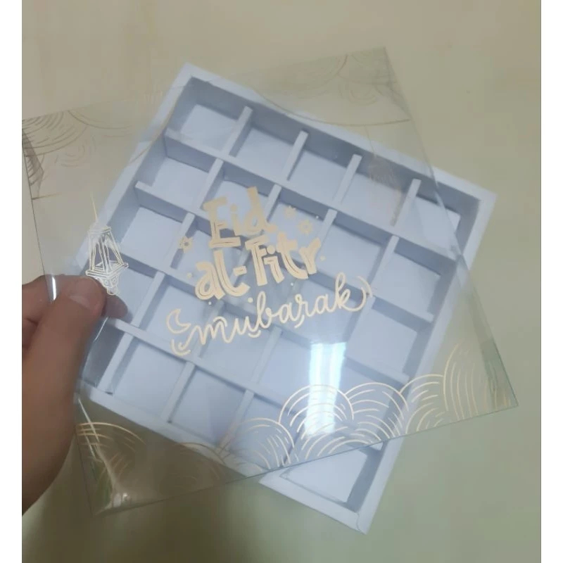 

( 5 Pcs ) Box Mika Nastar Sekat 25 Warna Putih Edisi Hari Raya Idul Fitri Ukuran 21x21x3 cm