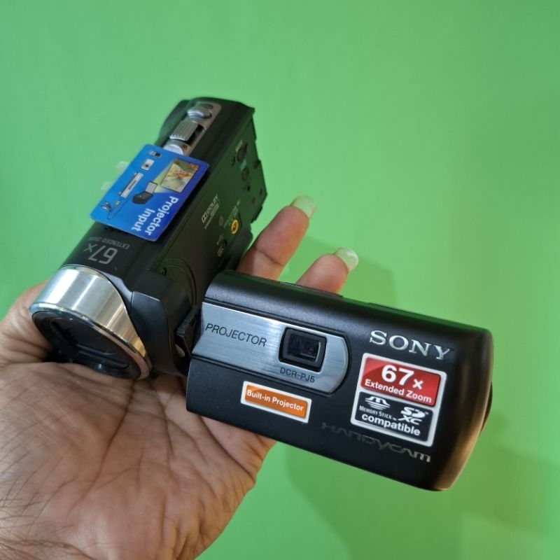 Handycam Sony DCR-PJ5 PROJECTOR 67X ZOOM/ Sony PJ5E