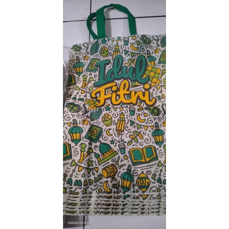

Tas Lebaran Lucu 2025
