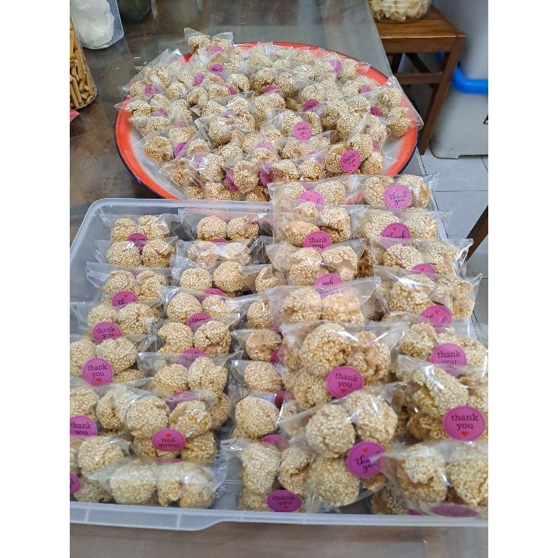 

Onde- onde ketawa isi 4pcs