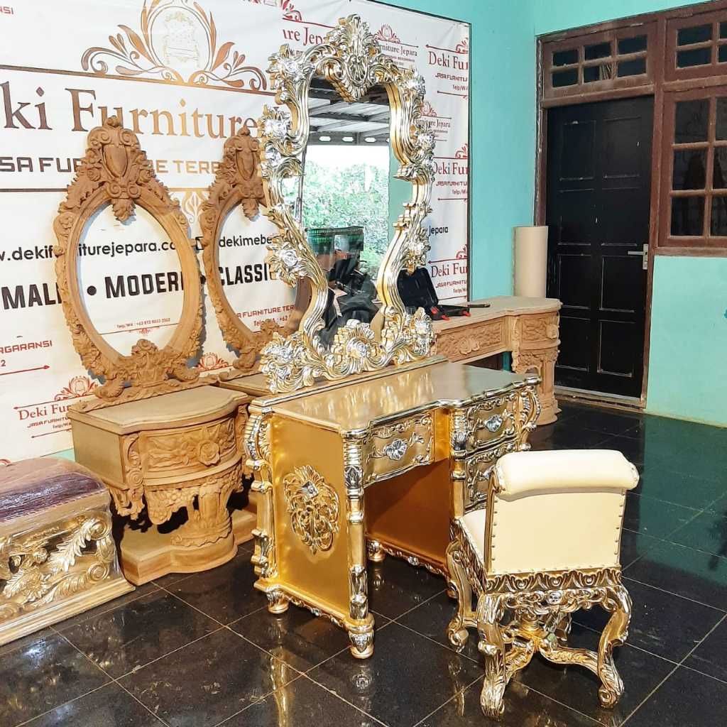 Meja Rias Kayu Jati Ukir Bromo Mewah Jepara Mebel Meja Rias Aesthetic Modern Kecil Gold