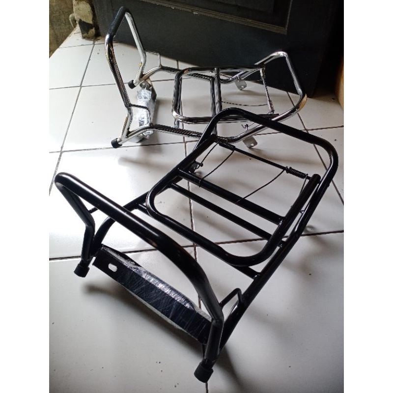 Backrak vespa model madrid panjang