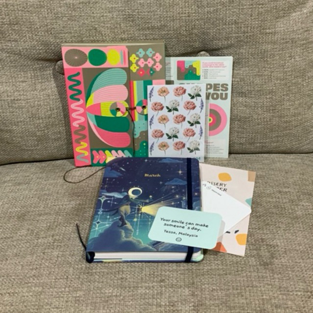 

mossery mossery.co x @somethingstokeep watercolor sketchbook