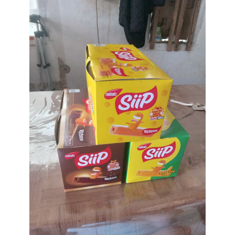 

Nabati Siip Keju Coklat Jagung 1 Box Jajanan Anak