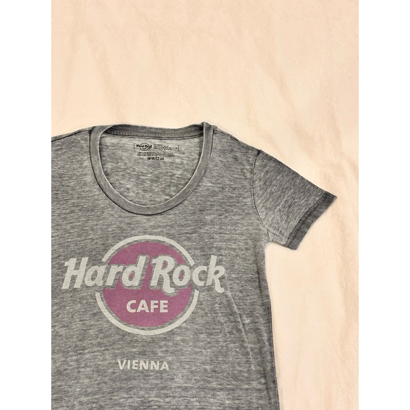 HARD ROCK CAFE tshirt Vienna edition Wanita Vintage