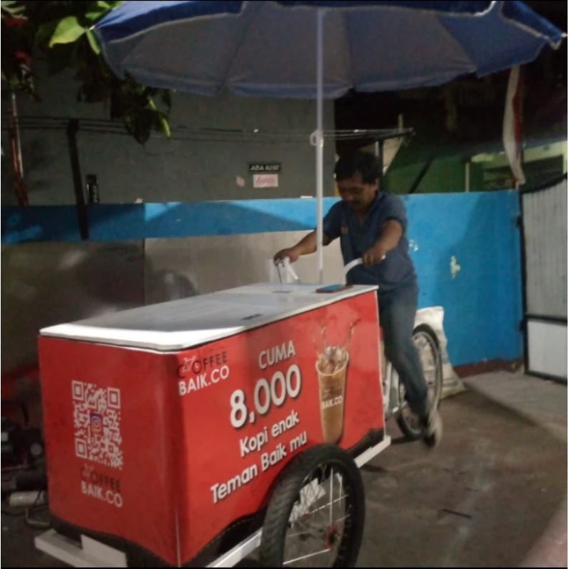 

Gerobak Es Kopi Gerobox ice coffe 2 pintu Sepeda biasa goes manual Free design sticker ukuran box ice 100x60x60 cm