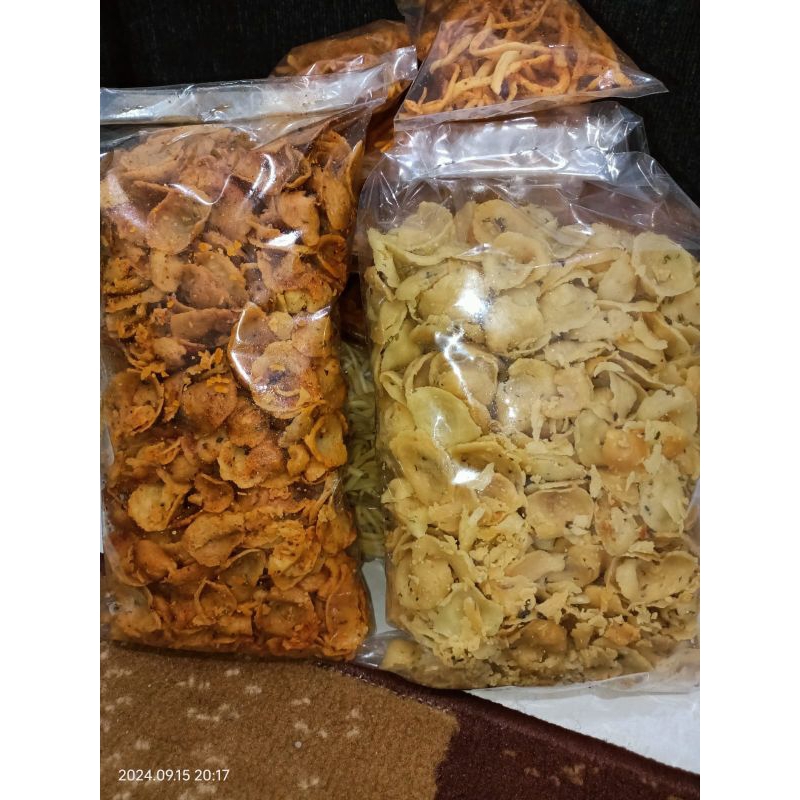 

kripik Bawang Mix Pedas Original 1 Kg