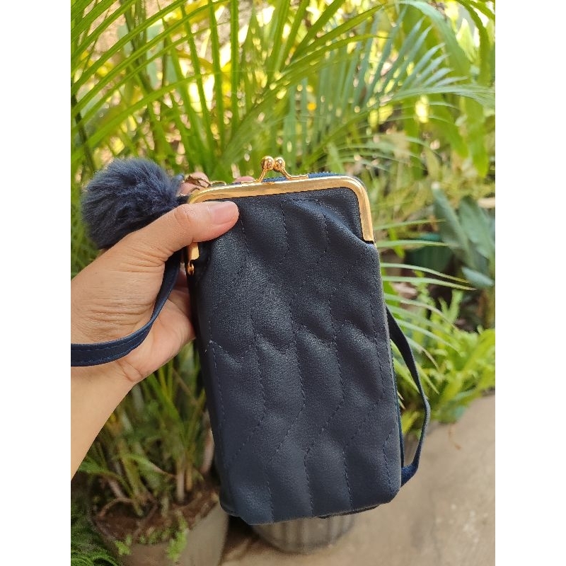 Dompet/Tas HP/Tas wanita/ Slingbag warna Navy list Gold