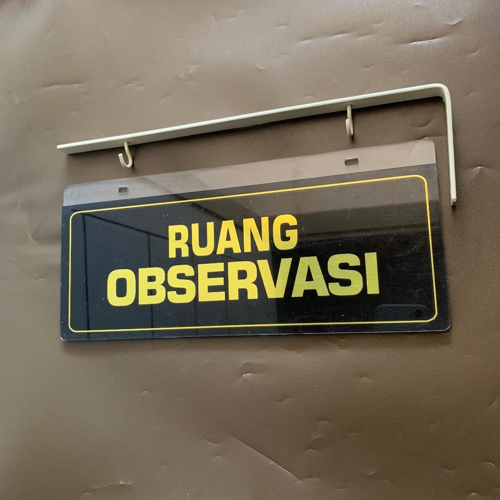 

Papan Tanda Ruang Observasi | Akrilik Gantung Nama Ruang Rumah Sakit Klinik Puskesmas